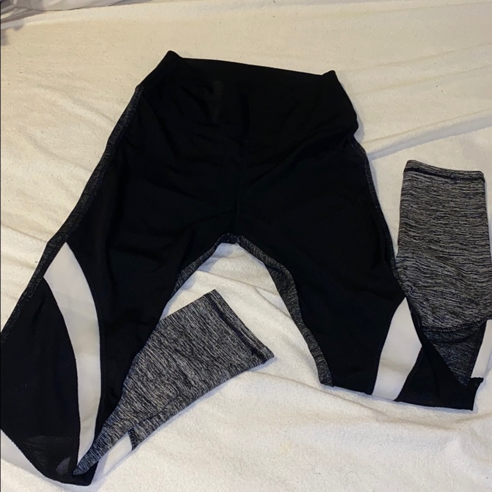 Black and grey leggings